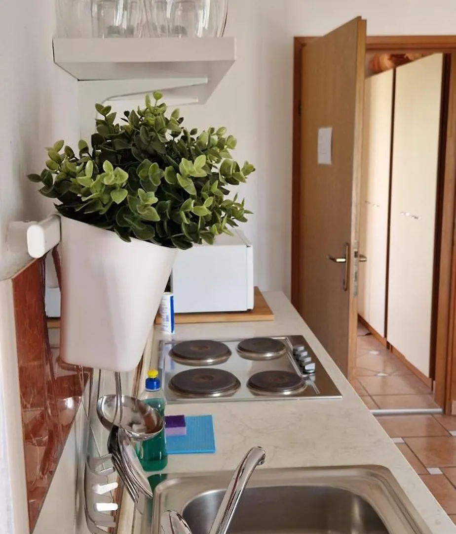 Apartments Burcul Pag Pag Town 0*,